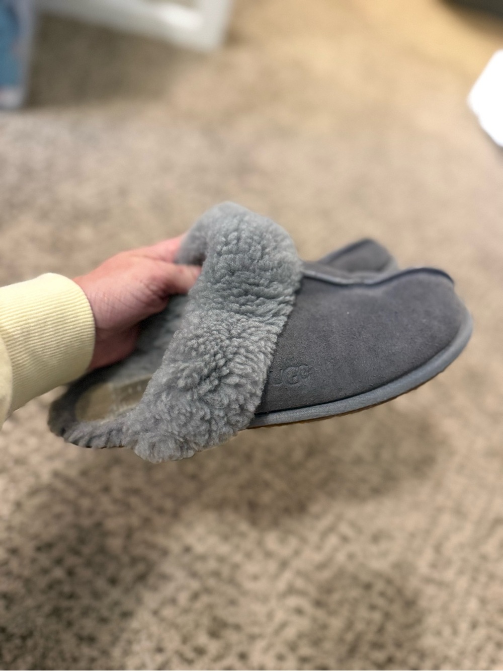 UGG Sheepskin Lined Gray Slide-On Women’s House Slippers 7.5/8 Warm Cozy Comfy